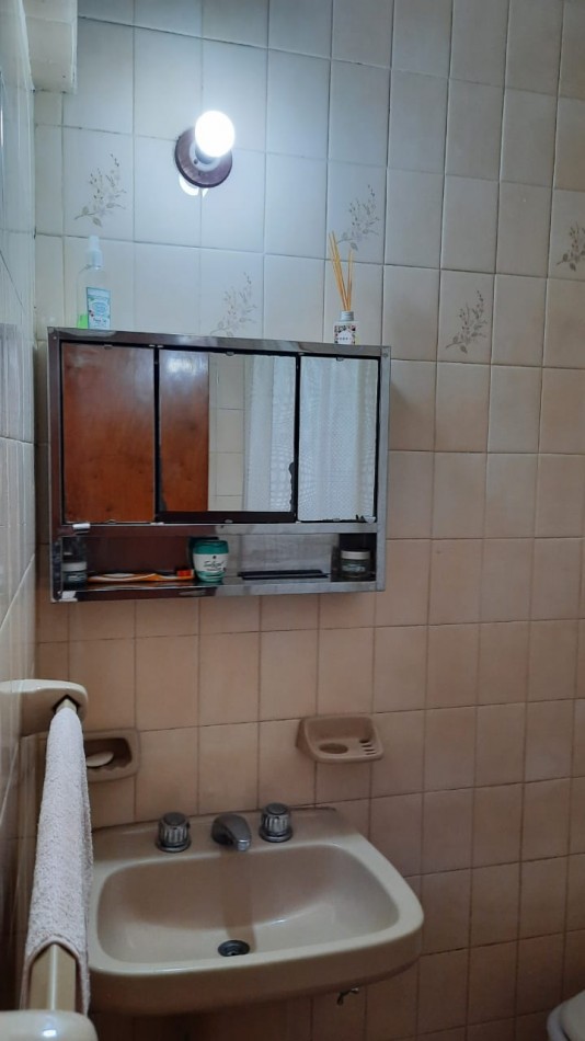 Monoambiente en esquina 8 y 59, ciudad de La Plata