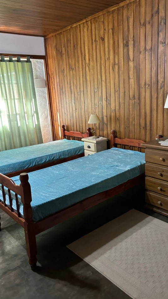 En venta casa calle Pericon entre Belgrano y Tobas - Punta del Indio