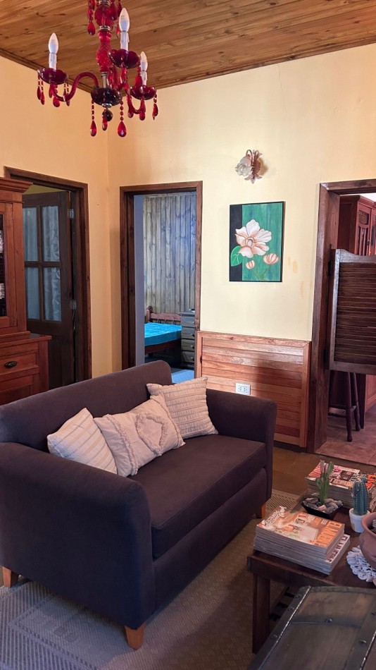 En venta casa calle Pericon entre Belgrano y Tobas - Punta del Indio