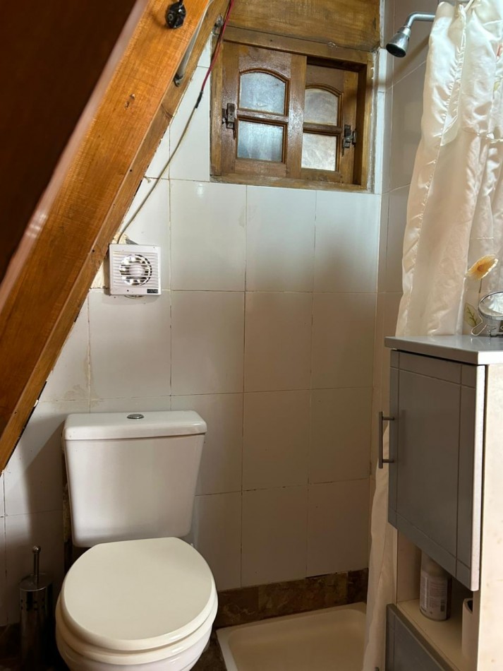 Cabaña con ampliacion sobre amplio lote de 1.530 m² en Punta Indio