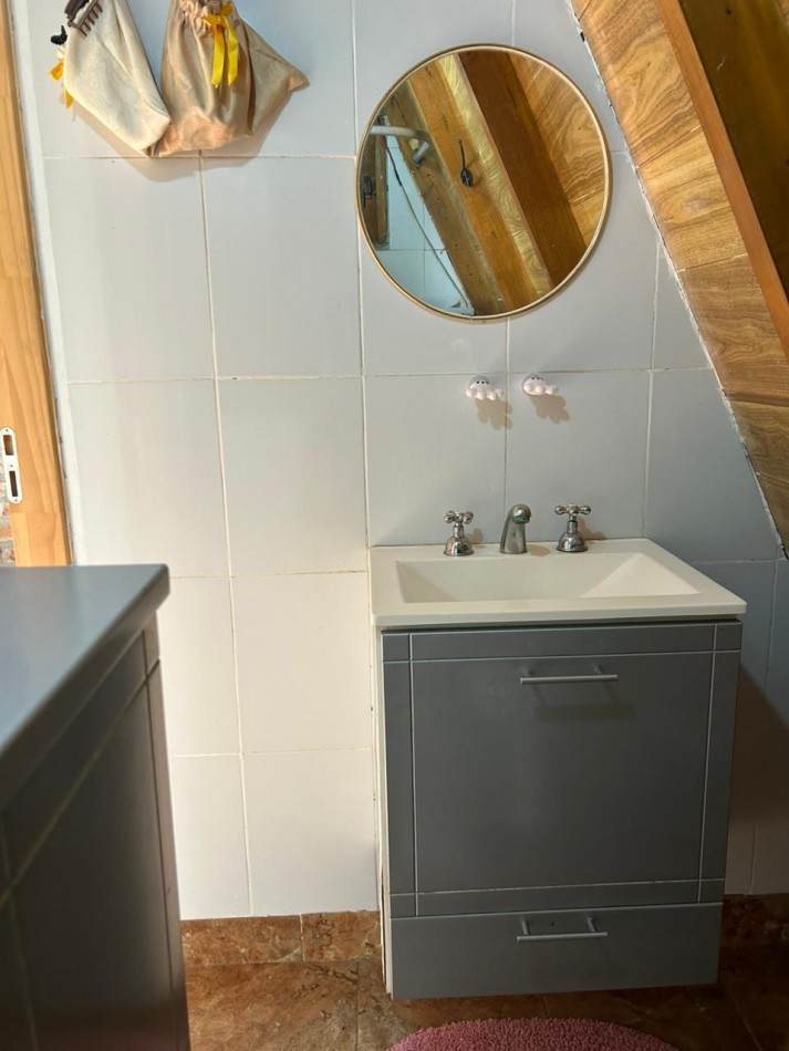 Cabaña con ampliacion sobre amplio lote de 1.530 m² en Punta Indio