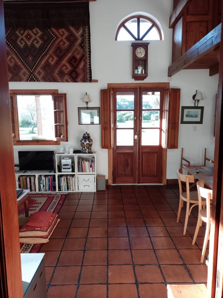 Casa campestre estilo cabaña loft de doble altura en calle El Pericon, Punta Indio