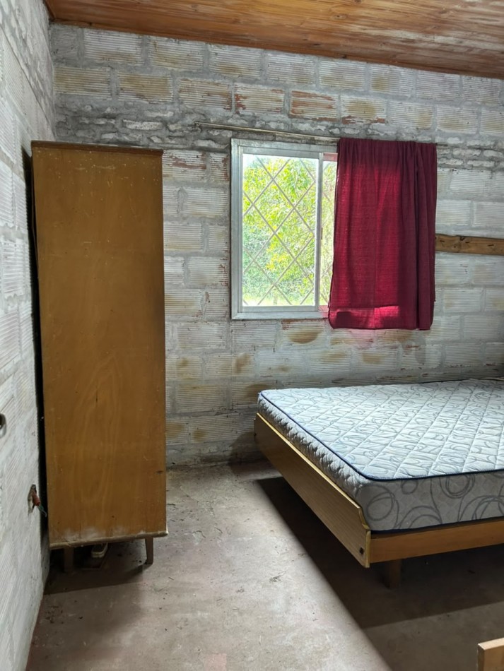 Lote De 20x40mts Con Mejoras En Calle Huascar, Localidad De Punta Indio