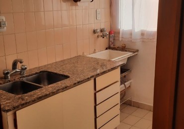 Monoambiente en esquina 8 y 59, ciudad de La Plata