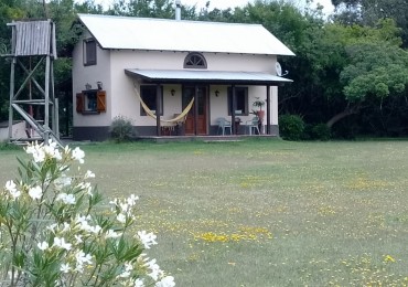 Casa campestre estilo cabaña loft de doble altura en calle El Pericon, Punta Indio